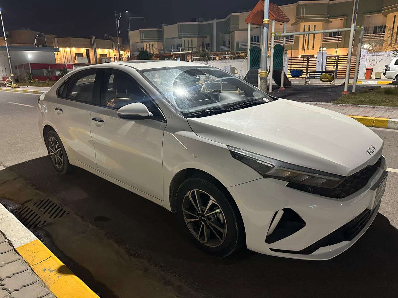 كيا K3 خليجي صيني موديل 22 مكفوله كفاله عامة من كل شي
ماشية 24 الف حقيقي استخدام شخصي فقط 
السعر 141 ورقة ومجال بسيط جداً جداً 
الجادين الاتصال على الهاتف المحمول 
***********
***********
