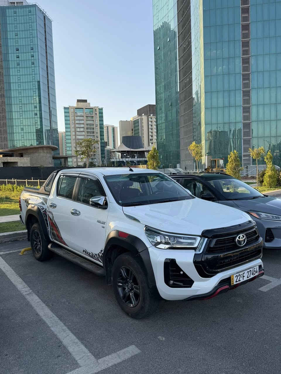 السلام عليكم بيكم هايلوكس
للبيع 
الفئه TRD
سيارة فول مواصفات شاحن وايرلس 
تبريد مقاعد
بصمة
مواصفات TRDمعروفة
ماشية 44000 الف
سيارة رقم اربيل ب اسمي 
مكان سيارة بغداد
 الاستفسار اكثر 
*********** 
واتساب او تصال غير متوفر ع فيس
