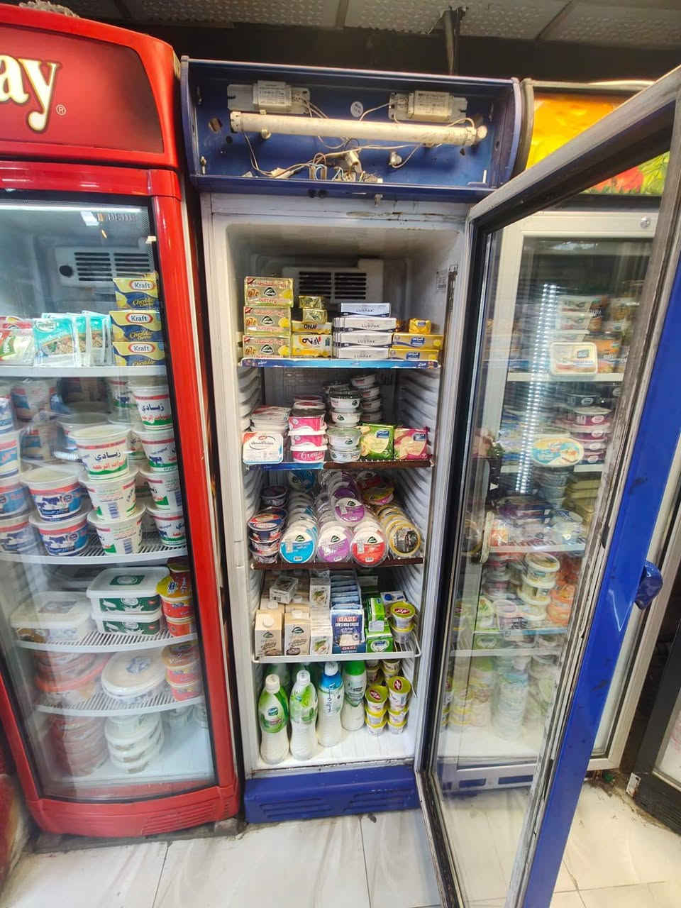 السلام عليكم عارضات للبيع سعر العارضة 150 واكو ب 125 وشرط شغالة وتبريدها كلش زين مثل م موضح بصوره مخلين بيها البان للتواصل ***********
