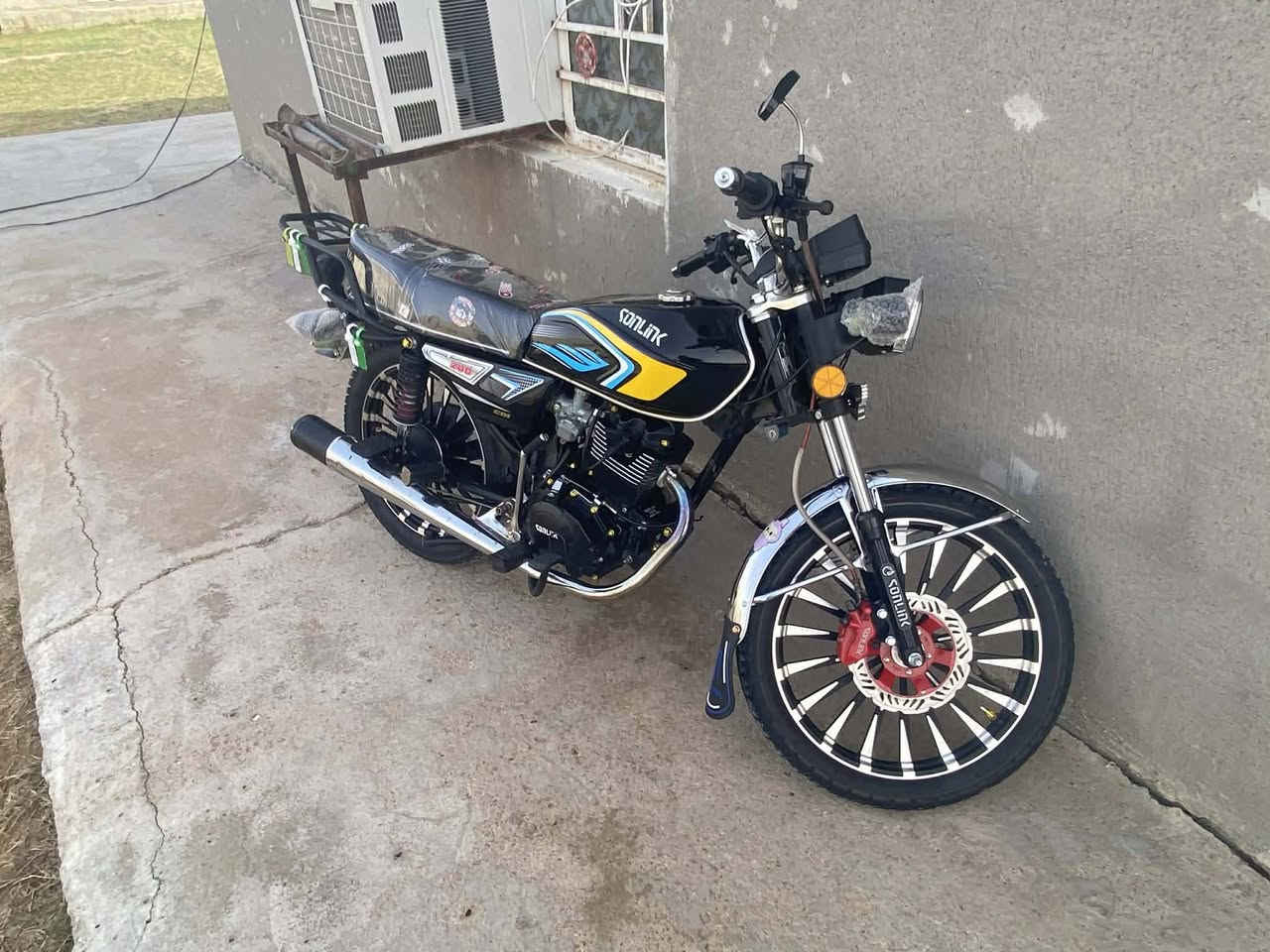 السلام عليكم دراجه للبيع سيفان موديل 25 اوراق كامله عنوان ديالى كنعان رجاء رجاء مو شراي لا يتصل الاتصال على الرقم. ***********. ‏‪077-127-47072‬‏.
