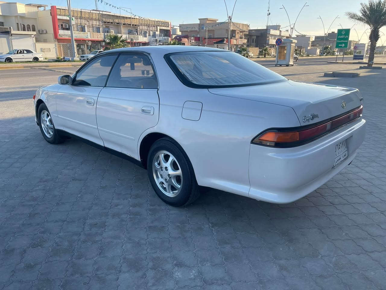 سلام عليكم ورحمة مارك نفخ موديل 1993 محرك وكير 2ونص جديد تخم تاير مشروع وطني سنويه 27 تحويل مباشر باتري جديد مكفوله من الكص ونقل والعيب شرعي وضربه صبغ جمالي حداديه100بل100 كهربايات كله شقاله دواخل زيرو كله شاد جديد كشنات جدد رضيه وبطاين ودشبول وتنته كله زيرو سياره جديد السعر 66العنوان البصره زبير حي شهدا رقم الهاتف *********** غير متواجد عله الفيس
