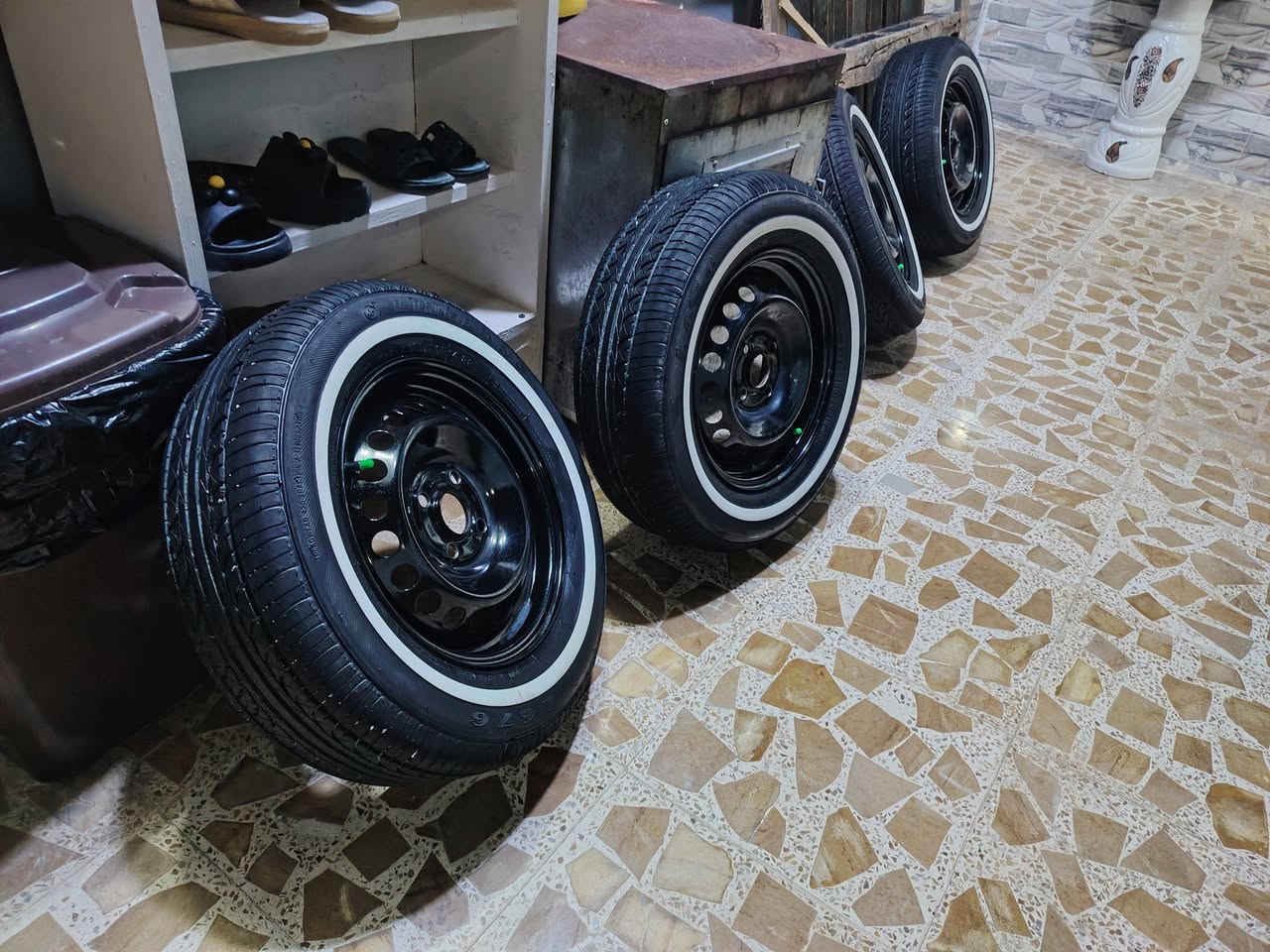 سلام عليكم طخم تيات خط ابيض 14/70/185مال اكسنت ريو افيو فكترا  معا ويل شرط استعمال شهر انتاج 25 سعرهم 240 وبيهم مجال قليل ***********
