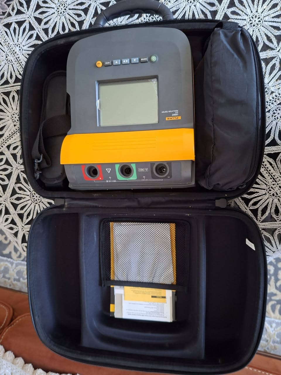FLUKE 1550c 5KV 
ميكر فلوك 1550c اصلي جديد غير مستخدم للبيع 
التواصل ع الرقم 
***********
