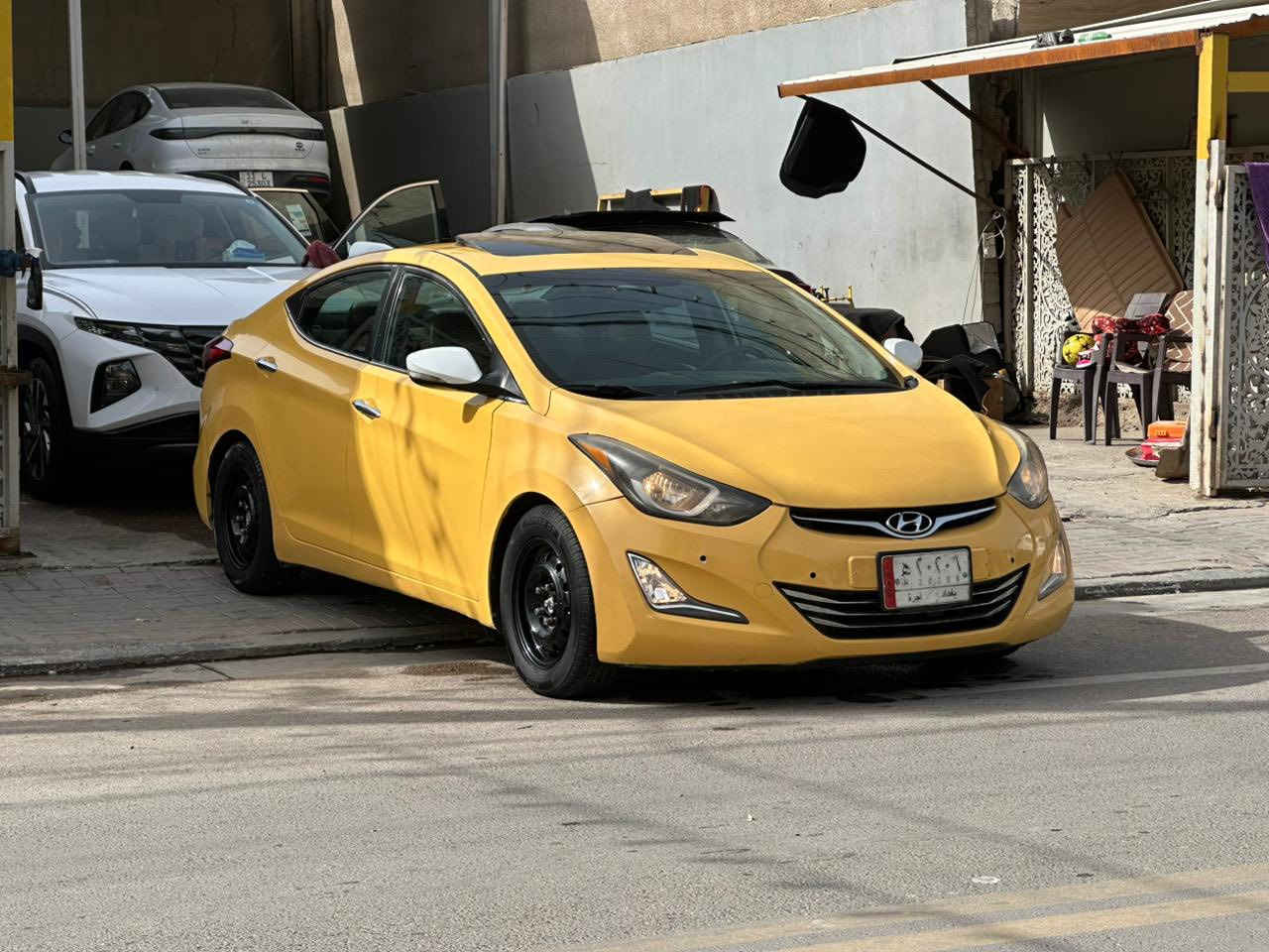 النترا 2016
فول للاخير ليمتد
فتحة
بصمه
كشنات جلد
تدفئة كشنات امامي وخلفي
شاشة كاميرا
لدات 
مدوشمه الكشنات
تخم تاير جديد
منضومه تبريد جديده
مكينه 1800 جديده
صور الحادث بالمنشور  السعر 118$ وبيها مجال قليل 
السياره حلوه ومرتبه عنواني بغداد الشعب 
***********
***********
