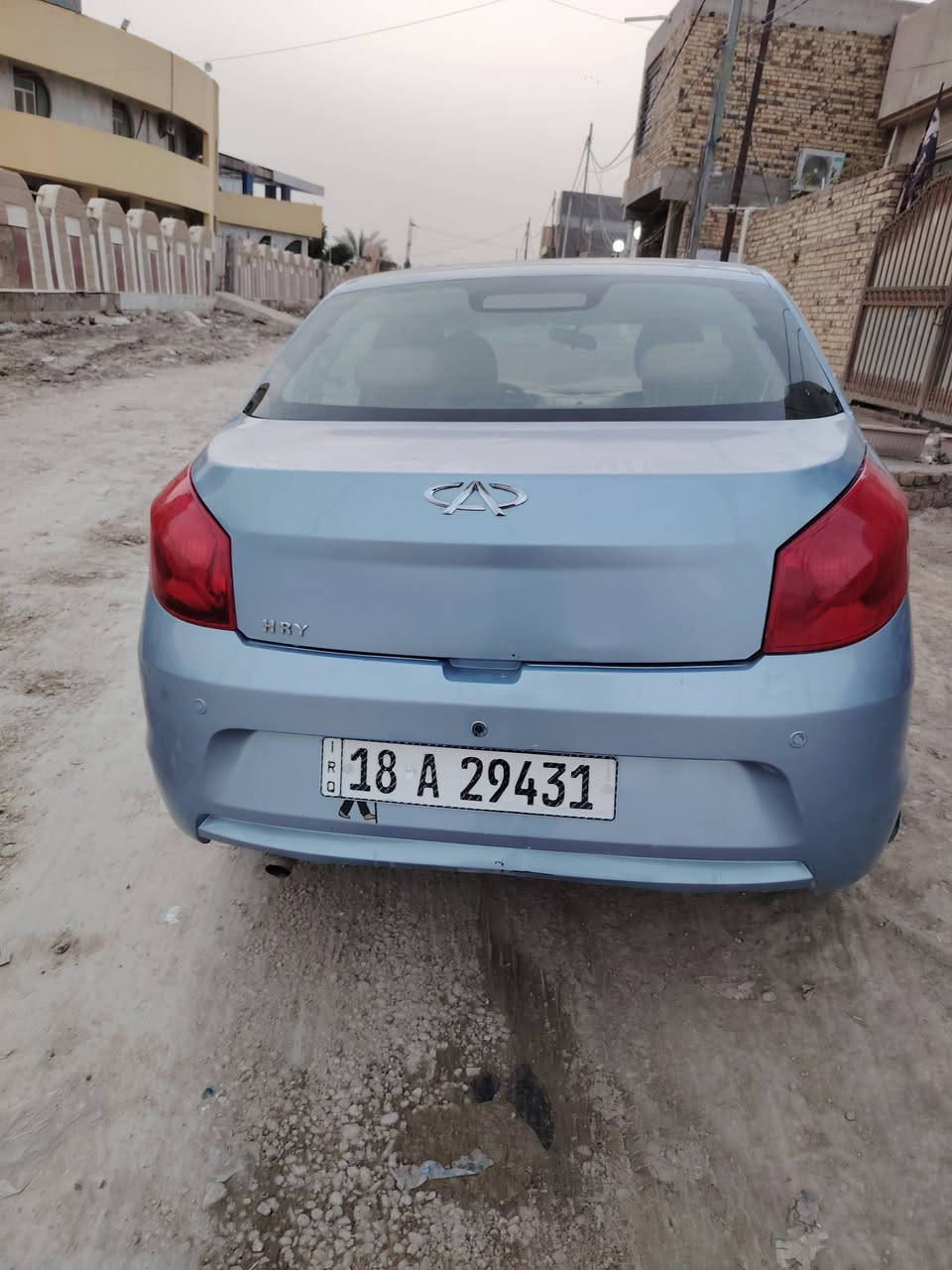 {شيري فلاوين 2011، مكينه بلادي تبريد ثلج،، مكفوله من ضربه، مصبوغه صبغ عام لجماليه، حداديه كله جديد، كلج وكير جديد، شاشه لمس جديد، حساسات كلها شغاله، سياره كلش نظيفه واحله من صوره الموجوده،
رقم انكليزي مصفره من كلشي سنويه لغاية 2030
سياره باسمي
سعر 40$ وما بيها مجال 
مكاني بابل، ***********
