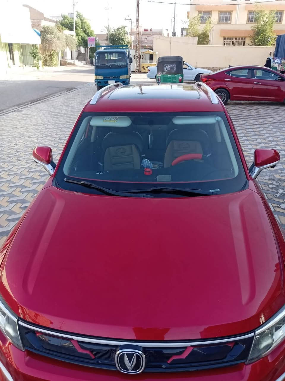 للبيع  شانجان CS35 بحالة الشركه🚗
📌 الموديل: 2020
📌 اللون:  أحمر 
📌 المحرك: 1.4 terbo
📌 عداد المسافه: [85.000كم]
📌 الوقود: بنزين. عادي
سنويه وهزه جديده الى2030
✅ شاشة لمس
✅ كاميرات 360
✅ حساسات امامي خلفي
✅ قياده ذاتيه
✅ بلوتوث. USB
✅ نظام توفير الوقود. Sport. عادي
✅ مكيف ثلج
✅ تخم تاير جديد
✅ مرايات شفط
✅ بانوراما 
✅ تشغيل عن بعد
 كير. ومحرك. وحداديه. على وضع الشركه. السياره مال بيت شخط ابره مابيها. 
رقم السليمانيه جديد
سعر السياره :125$
📍 الموقع (بغداد ) 
للاستفسار:
***********
