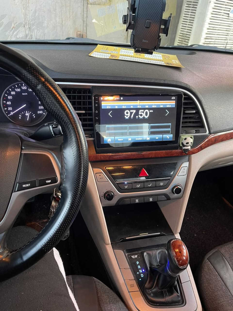 النترا موديل 2018 وارد خليجي رقم بغداد ب اسمي
مكينه 2000 دوش 
بيه بارد بسيط ب الباب 
فتحه 
قطعتين تبريد 
شاشه جبيره 
السعر 148$
***********
