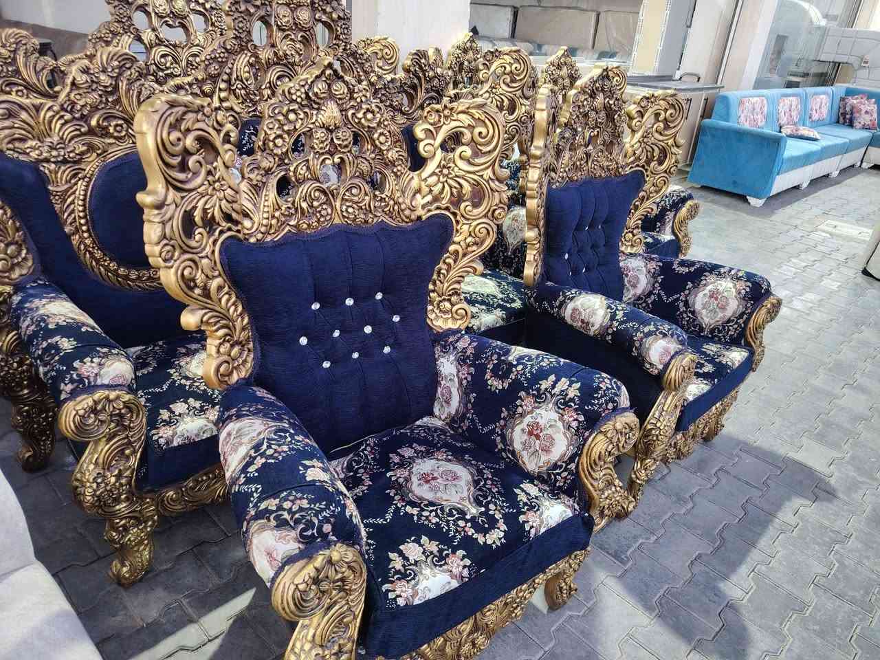 ⚜️👑 مجمع ابو بلاش للاثاث 👑⚜️
تخم قنفات ملكي 10مقعد مستعمل السعر 375
جميع اللوان متوفر مختلف المديلات والقياسات صار عنده مراوس القديم بالجديد صار عدنه نضام القصد📌 العنوان كربلاء طريق الحر مجاور معمل الثلج  مقابيل الاتحاد الرياضي اي ستفسار الاتصال  يوجد واتساب 👈***********👉👈***********👉
