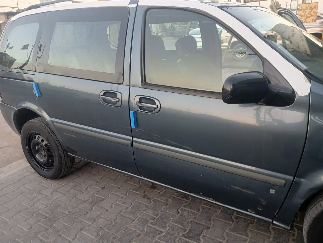 سيارة نوع شفر بلاندر سته سلندر موديل 2007 الحدادة تعبانه يحتاج ادامه السيارة محركها 3900 رقمها بغداد راعيها هنا بالبصرة يريد تحويل بعد البيع سنويتها نافذة لسنة 2027 السعر 55 وبيها مجال رقم الموبايل ***********
