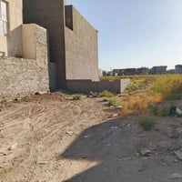 قطعة أرض • ١٠٠م • سند ٢٥