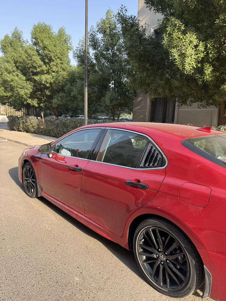 السلام عليكم
كامري 2024 xse هايبرد
ماشيه 19,000mi
السياره فول مواصفات عده السلايد 
ميحتاج احچيلكم عن مواصفاتها لئن معروفه
صور السونار موجوده 
ايرباگ ستيرن فقط
السعر 22,000$ وبيه مجال بسيط
رقمي ***********
مكاني بغداد - حي العدل
