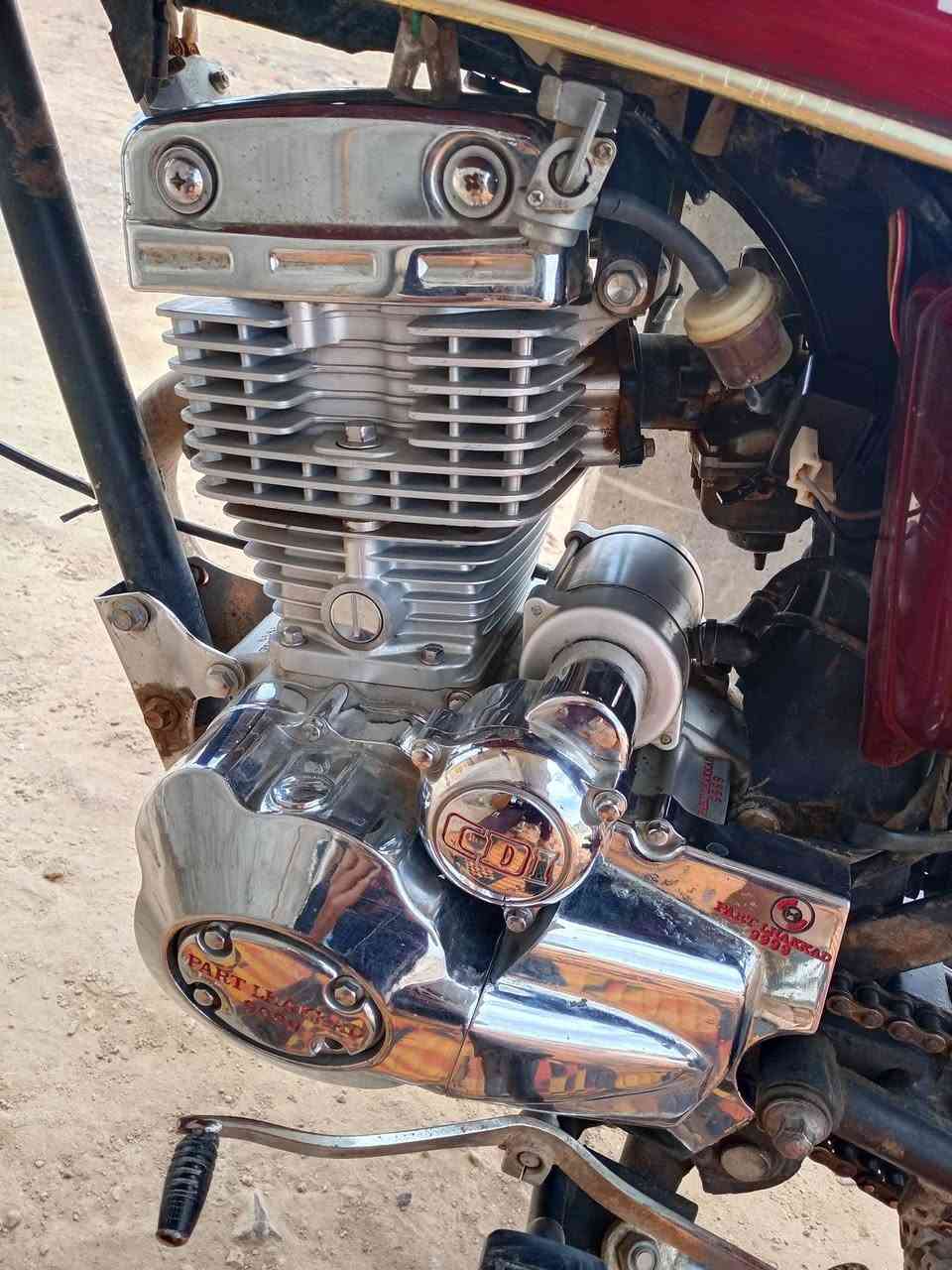 سلام عليكم  شباب ماطور بارت سوري اوراق موجوده محرك مالاعبه علي سبانه  2018 محرك 200  مراوس او بيع  اتصل ***********
