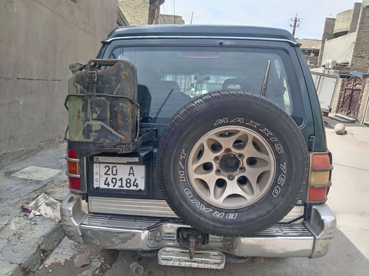 سلام عليكم باجيرو موديل ٩٨ رقم ديالى نكليزي بسمي مكينه بلاديه بدون 6V نظيفه لاتبخير ولاتنقيص صدرها نظيف تخم تايرات كهربايتها كله شغاله تبريدها غراضها كامل بس مايشتغل سياره بلاديه بدون صبغ رقم الهاتف ***********
العنوان مدينة الصدر الورفلي سعر٥٢ بيهة مجال الشراب
