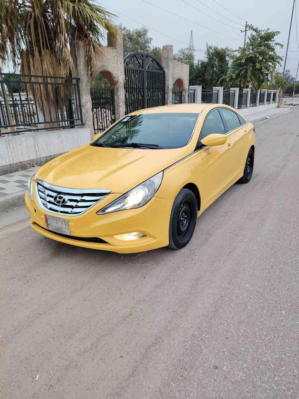 السلام عليكم 
سوناتا موديل ١٢ وارد أمريكي 
ضرر جاملغ وباب عكس السايق كير ومحرك وتبريد كفاله
حداديه جديده تخم دايرات جدد شاشه وكامره
مواصفات معروفه 
شرط التحويل السنويه لل ٢٨ 
شرط السياره مابيها كل نقص 
السعر ٨٧ وبيها مجال عنواني بغداد الاستفسار اتصل
***********
