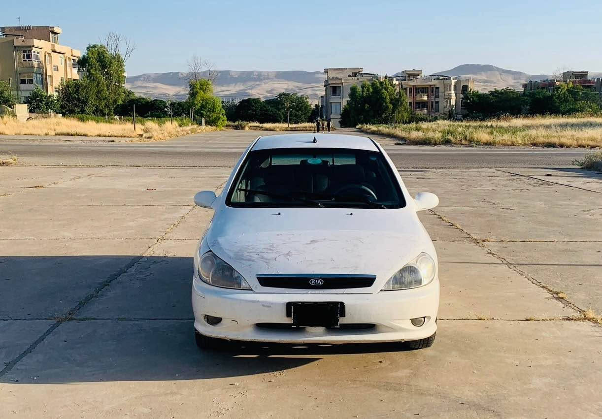 *********** موديل 2000 ئارم بلاستيك بةشةرتي  ئارم و ئةوةليات كيرومكينةوتبريد بةشةرت بيشو دواي توندو تولة كارةباي هةمو ئيش ئةكات تايةي تازةية دةعمو ليدراوي هيج نية جام كارةبا قفل مركزي سيارةيةكي زور ريكوبيكوبيمةسرةفة سعر ٢٨ كةلا لة سليمانيم *********** السليمانية, العراق
