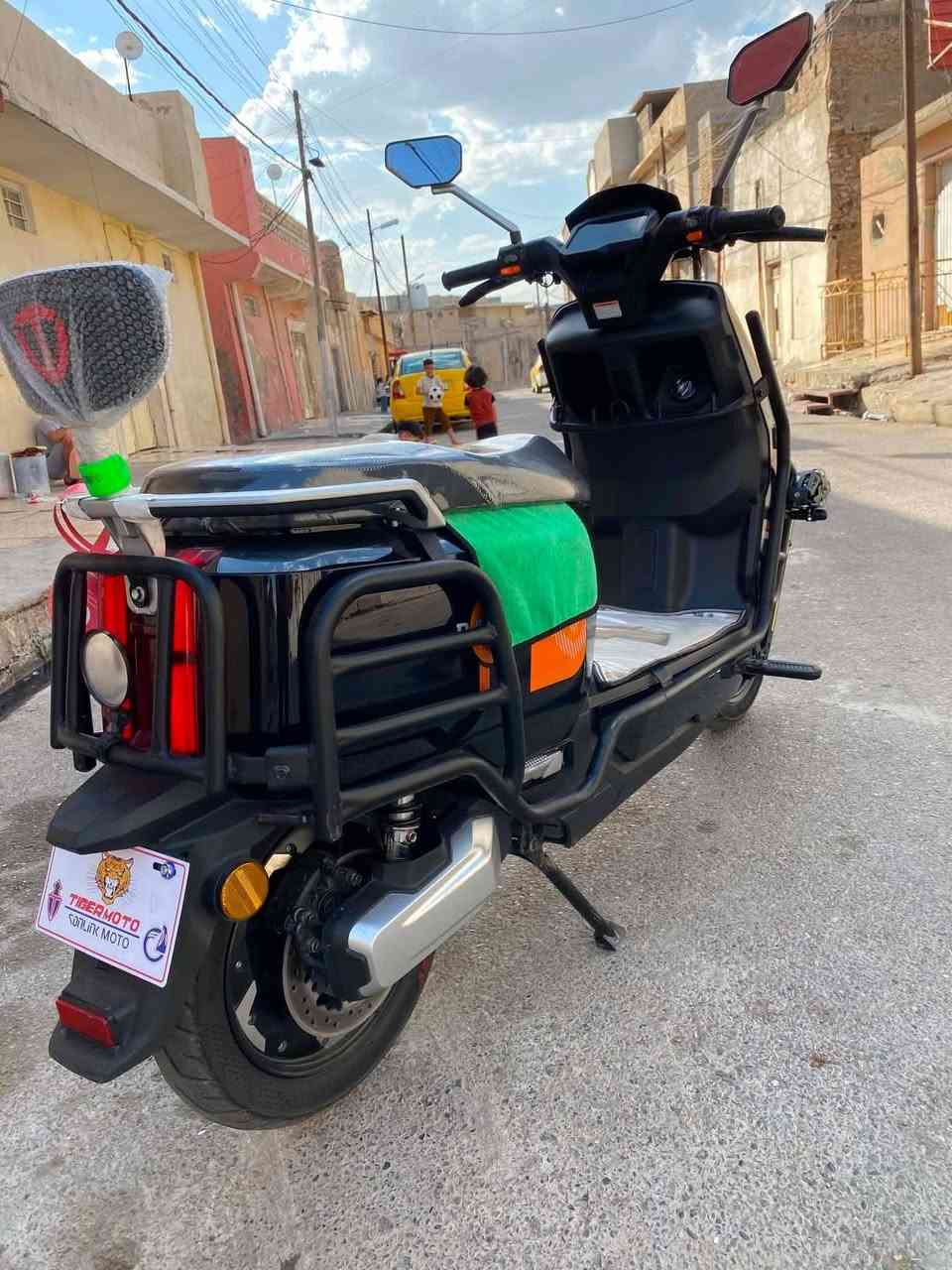 سلام عليكم 
مطور ريان وحش مطور معروف موصفتاه
نضيف حيل شرط تفحص بطاريه 
سعر 1ميلون 200
مطور مستخدم اقل من 4
أشهر
هاذ رقم الهاتف ***********
