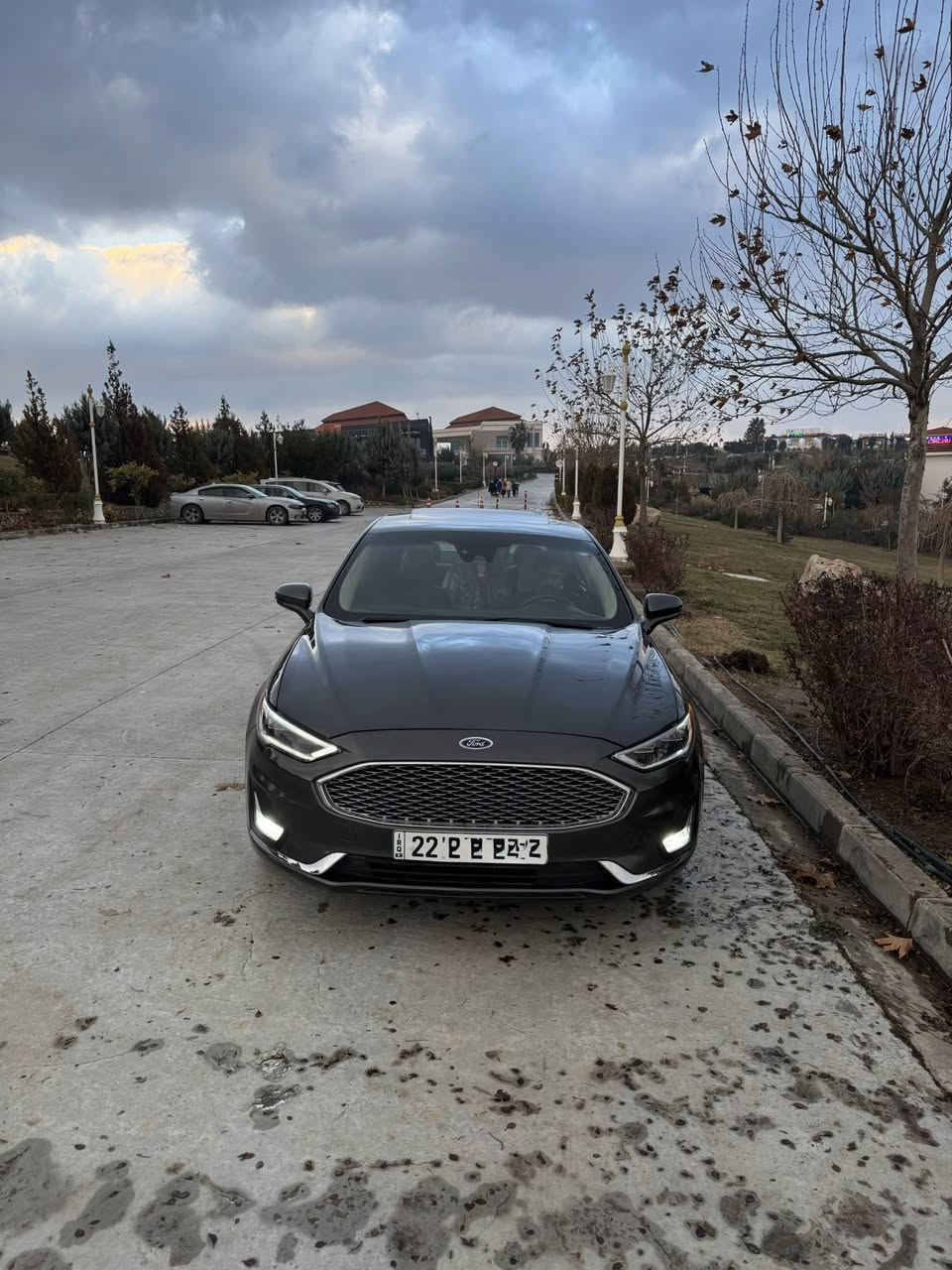 السلام عليكم
Ford fusion Titanium

فورد فيوجن تيتانيوم 2019
🕹️ المواصفات 
🇺🇸 شاشة كبيرة

🇺🇸گير ماوس 

🇺🇸 فتحه سقف 

🇺🇸 بصمه 

🇺🇸دخول ذكي 

🇺🇸كشنات تدفئه تبريد

🇺🇸ستيرن تدفئة

🇺🇸رادار امامي

🇺🇸رادار جانبي 

🇺🇸تحديد مسار

🇺🇸نقاط عمياء

🇺🇸حساسات خلفية

🇺🇸دخول ذكي

🇺🇸تشغيل عن بعد

🇺🇸فتح و غلق النوافذ عن بعد

🇺🇸لايت زينون LED بلاد 

🇺🇸كشنات خزن ميموري 

🇺🇸كشنات تدفئه تبريد 

🇺🇸مري تدفئة

🇺🇸مري تعتيم

🇺🇸اناره محيطيه بلاد 

🇺🇸دشبول 7 اللوان 

🇺🇸محرك و كير مكفولات شرط مملعوب بيهم 

🇺🇸حداديه جديده 

🇺🇸مكينه تيربو  2000

💵 السعر 128 و بيها مجال بسيط 
عداد المسافه : 100.000 مايل 

  🚦رقم اربيل بأسمي هزه وفحص وسنويه جديد 
🚨السياره عليه سيرفس كامل ولا گلوب مشتغل بالدشبول 
🚨السياره داخله كلين وهنا صار بيه بابين صبغ جه الصدر فقط بدون دواخل بدون ايرباك وبيه بارد بالجاملغ والباب الخلفي جه السائق 

3FA6POK95KR253874 رقم الشاصي

📍العنوان : بغداد الدوره 

☎️ للأستفسار ***********
