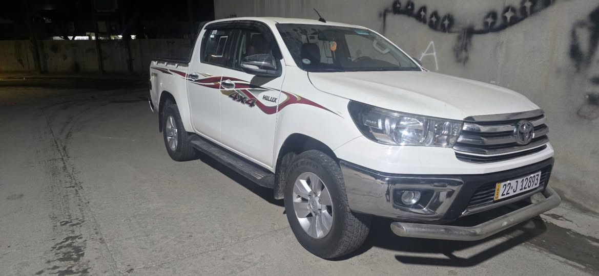 هايلوكس موديل 2016 كير عادي
ماشيه 113كم سياره كلش نظيفه مال بيت ما متعوب ابد 

بيها اربع بارد ع كد شبر

مكينه كير وكهربايات كله بشرط

سياره بسمنه شرط تحويل 

للتواصل واتساب ***********
