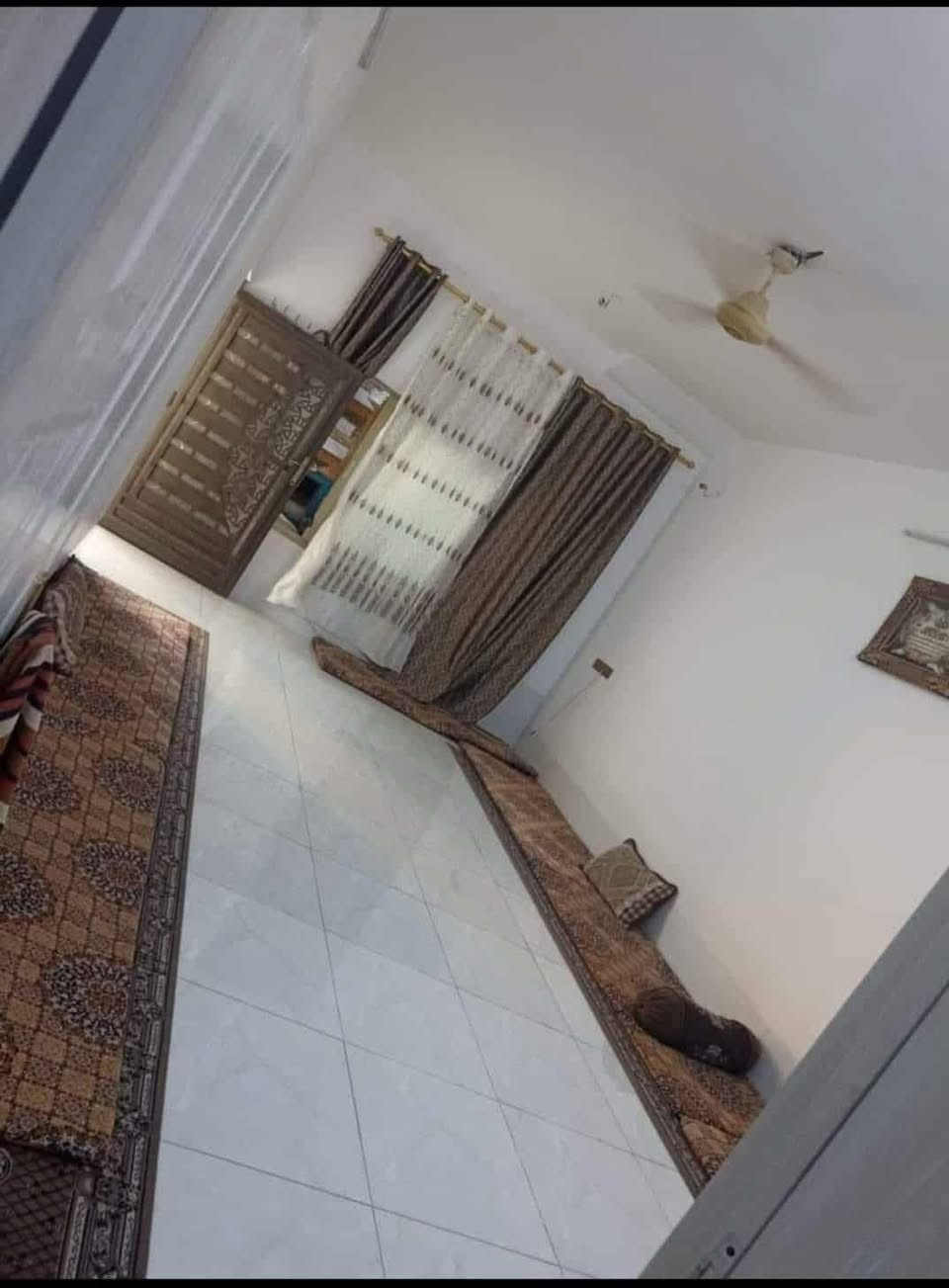 دار زراعي مضمون للبيع 

حي الواسطي قرب دائرة المعوقين اول فرع من جهه الدائرة
شارع تبليط كامل خدمات
المساحه 180 متر 
الدار يتكون من
طابق ونص 
استقبال
مطبخ
هول
صحيات داخل وخارج
غرفتين نوم
منور على غرفتين
الطابق الثاني يتكون
غرفه نوم
ومطبخ.
بلكونه جبيرة
وحمام
.
الدار كامل سيراميك بناء حديث ٢٠٢٣

السعر؛؛؛ يرجى اتصال ع ارقام التالي او مراسله الصفحه 
***********
***********
،،،،،،،،،،،،،،،،،،،،،،،،،،،،،،،،،،،،،،،،،،،،،،،،،،،،،،،،

{{{{{{{{#نستقبل_جميع_عروضاتكم
_السكنيه_التجاريه_بكافة_مناطق_كركوك}}}}}}}}}
____________________

للمزيد من المعلومات مراجعة مكتب التاج الذهبي للعقار 

حي الواسطي مجاور بانزين خانه الاصدقاء مقابل دائرة الكمرك
