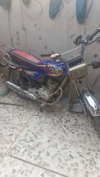 من رخصة الادمن سيفان موديل 25 للبيع أوراق كاملة مدفوع كمرك مكاني بغداد...