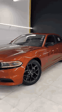 22 اصل. رقم بغداد  ماشيه 35 الف 
تقريره حالوب بنيد رقماره بسيطات كلش 
كبس شركة السياره  سعرهه 290. سياره جديده كلش 
***********
