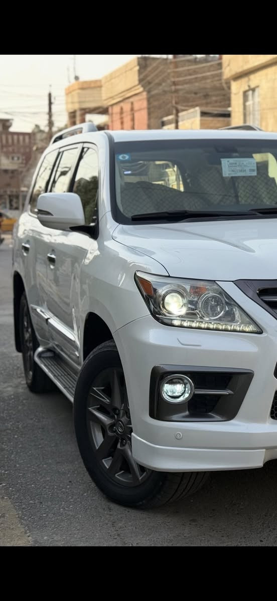 السلام عليكم لكززللبيع موديل 2015 سياره جديده لوك بمعنى الكلمه بوضع الشركه ماشيه 68 ألف سير منازل عدد بصمات 2 داخل بيجي مواصفات السياره بريم واحد على واحد رقم أربيل الدولي مكان السياره بغداد السعر عند الاتصال رقم الهاتف /***********/
