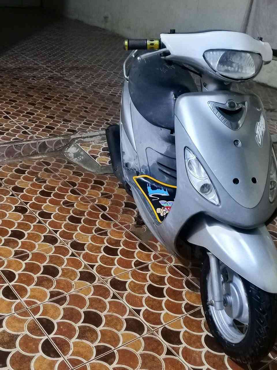 سلام عليكم ماكس منغولي ياباني مكينه مامفتوحه  دراجه ختم واحد دراجه احلى من صوره دراجه اي نقص مابيه سلف هندر كله شغال كهربائيات شغاله  دراجة 725وبيه مجال رقمي ***********مكاني ديوانيه
