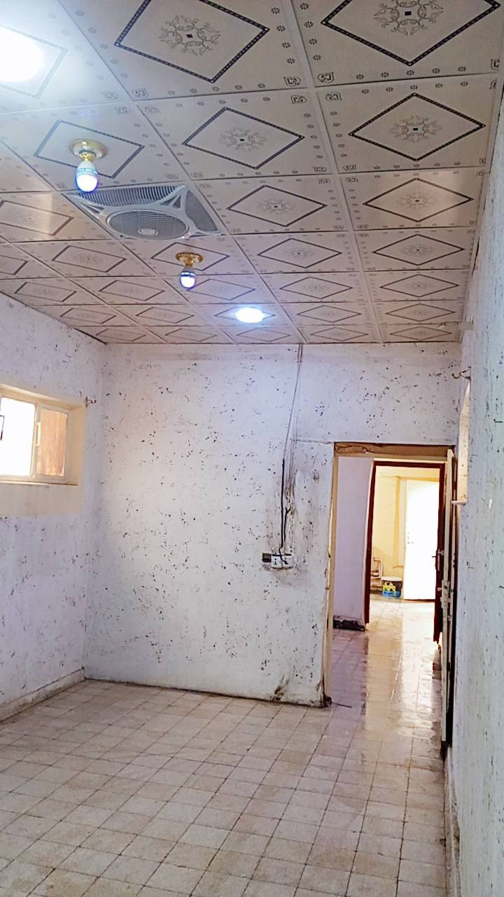 شقه قاعه للبيع بسعر 6ملاين مكان كركوك الفيلق قرب سوك دبي  يم جامع صمد السعر 6ملاين طابق ثاني ***********خدمات مي كهرباء خط مولد الشقه جاهزه
