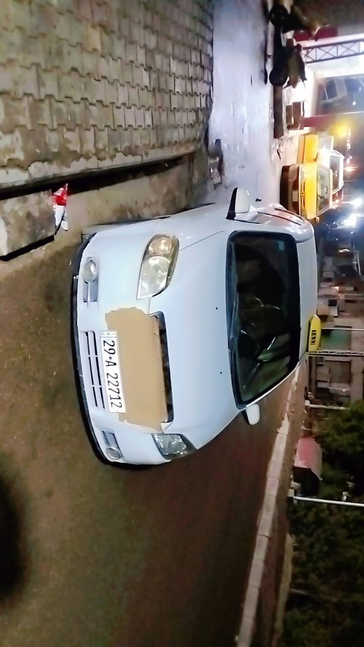 سلام عليكم ورحمة الله وبركاته افيو 2010للبيع***********
