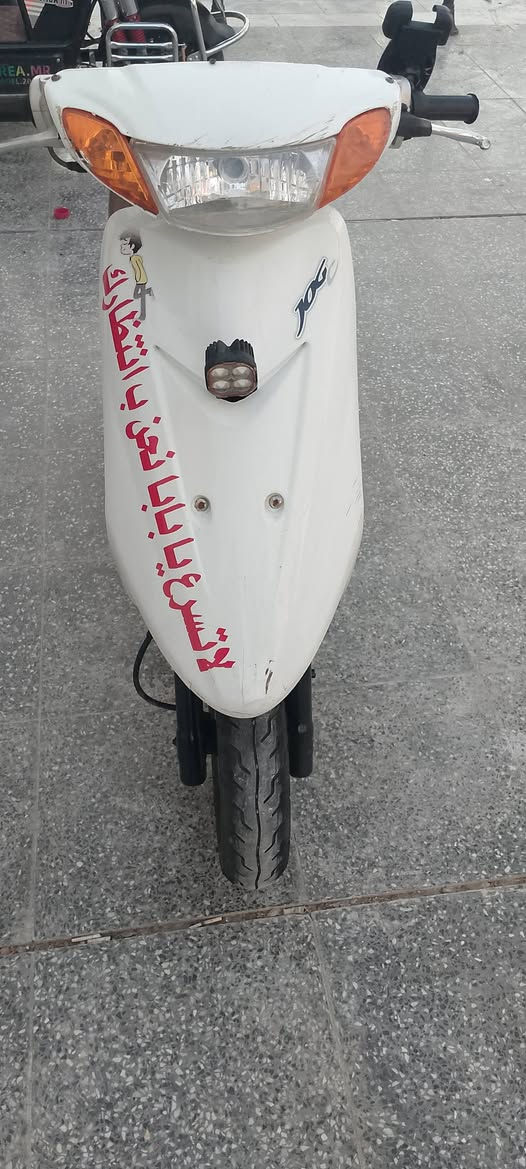 السلام عليكم عصفوريه كامله وبلاديه
تخم تاير
مكينه جديدة
كهربائيات بلاديه 
كلجات امامي خلفي +قايش 
لايت زنون منظومه 
كابريترجديد +فاكيوم 
حاليا متواجد باليرموك ‏‪***********‬‏
