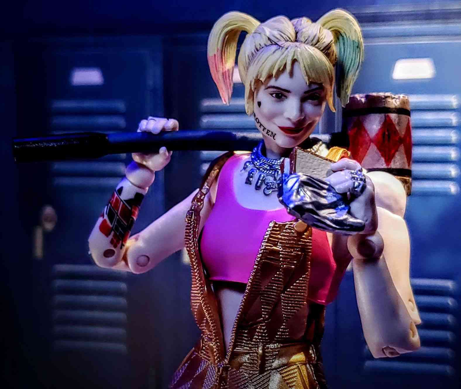 مجسم هارلي كوين من مكفارلين الطول ١٧.٥سم
للمزيد من المعلومات مراسلة الصفحة
يتوفر خدمة توصيل لجميع محافظات العراق 🚕


**إذا كنت صاحب هذا الإعلان وتريد حذفه لأي سبب، رجاءا أرسل رسالة إلى الدعم الفني**