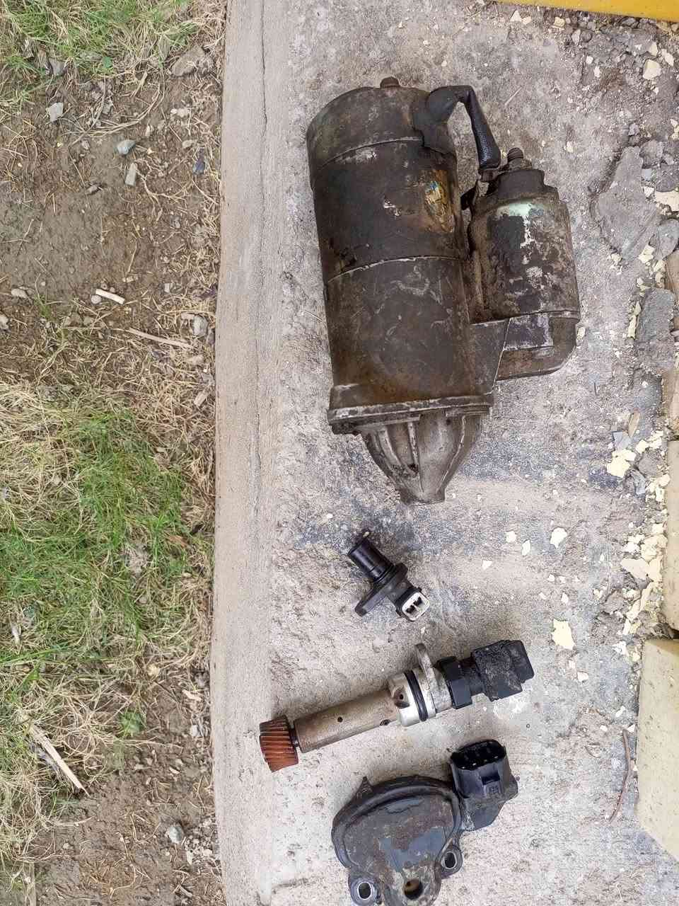 للبيع غراض اكسنت موديل 2008
كمبريسر 

سلف 

وحساس الگير+ فيش 

مكاني نجف ***********
