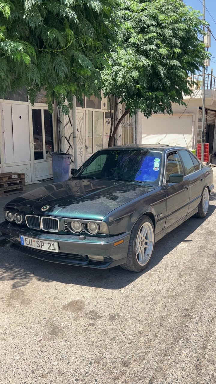 سلاوي خواي گةورة لةهةمووي لايةك بيئم مؤديل 1994 فول فول بةس گئر عادية مةنةفئست اصلية بةس بة شةرتي خرامة نايفرؤشم سةيارةكي هةتا بلئي جوانة لة رسم كوة لة روبةروش ئةوهاية دةعمئكي هةردوك جاملخي بئشةوةي هةية جار تاو ويلي M18 دوسايزي نوئي لةبنة تئبيني ئةو ناو داخليةي نةماوة ناو داخلي قةيسي لةناوة تكاية موشتةري ني سةرمان مةيئشئنة *********** *********** تئل بكةن لةخزمةتم شوئن هرير ☺️💛 سوران, أربيل
