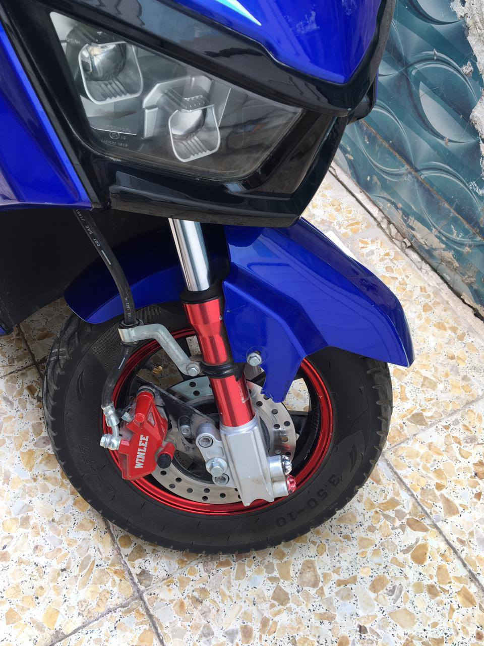 سلام عليكم دراجه سكنس شحن مديل 2024
دراجه 6 بطاريات
بريكات هدروليك 
السرعه 100 حقيقي
بس يرادله فقط بطاريات 
العنوان : بغداد حي البتول عل سياحي 
الرقم : ***********
الرقم :***********
