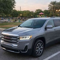 جمسي اكاديا 2023 SLT محرك 2000 تيربو دفع رباعي  سيارة جديده وضع شركة و...