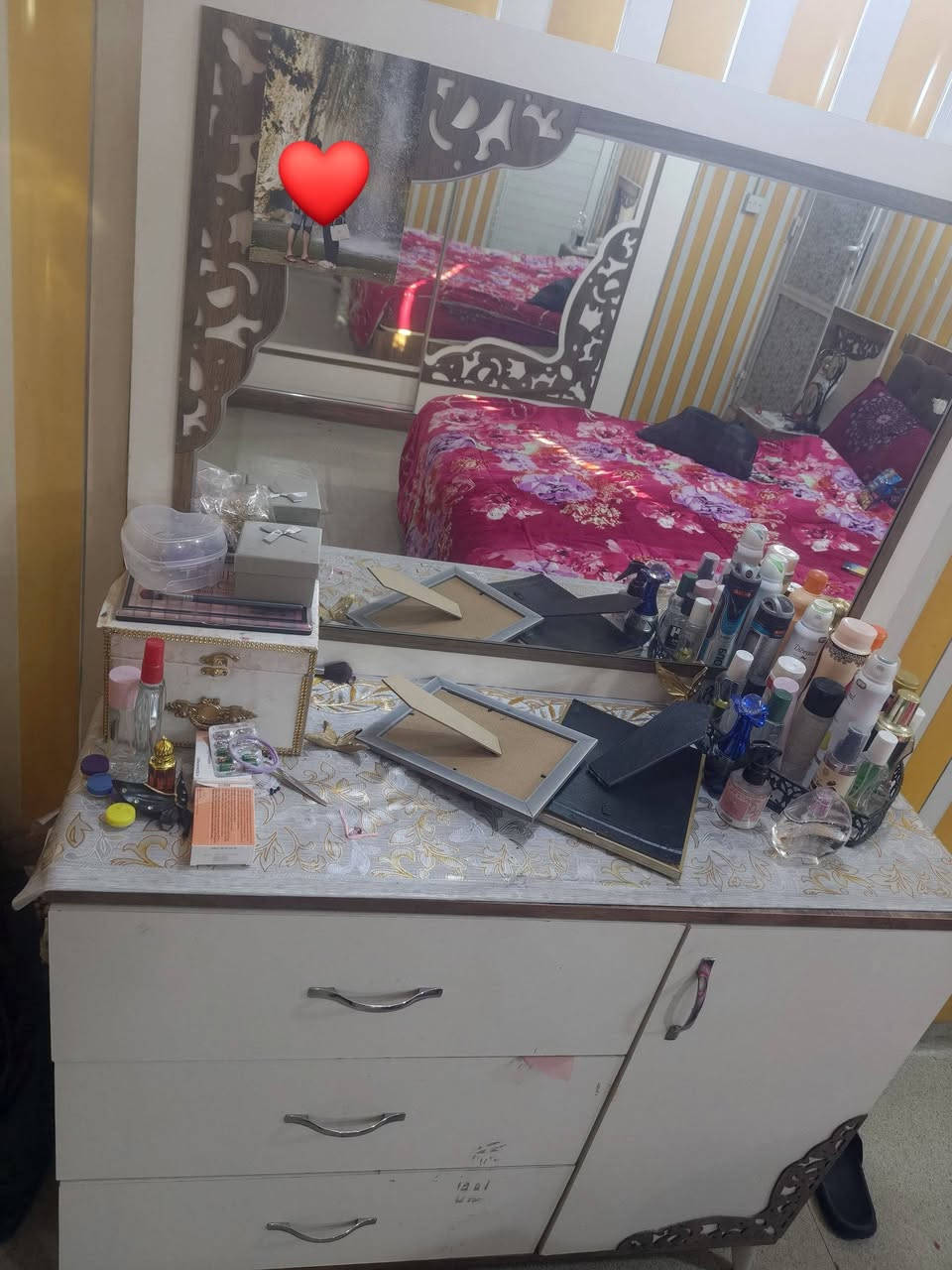 غرفه تركي 5قطع للبيع 400و بيه مجال مكاني بل منصور  ***********
