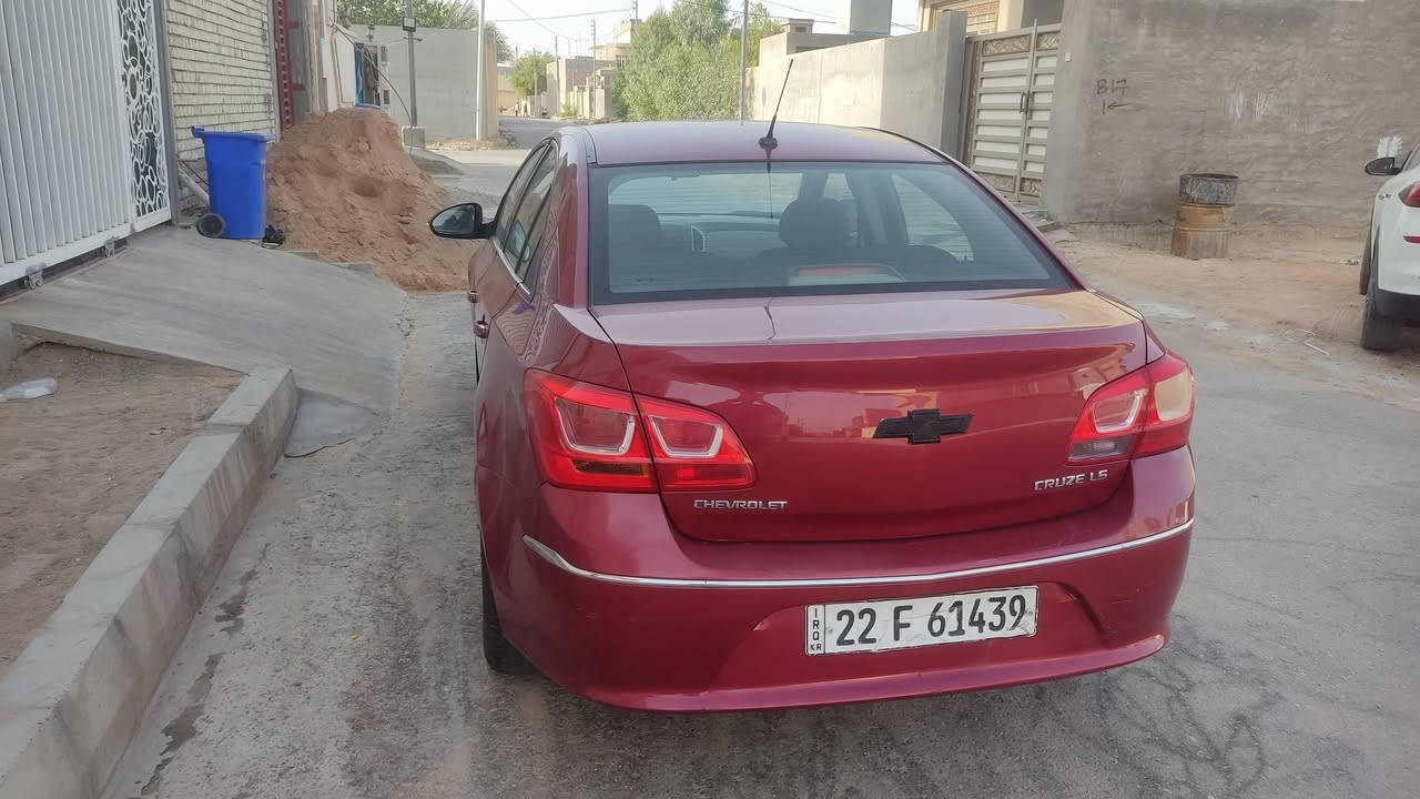 السلام و عليكم  شوفر كروز موديل 16 خليجي ماشيه 152 الف مواصفاته تحكم ستيرن جهتين مثبت سرعه بلوتوث كير اوتماتيك محرك 1800 المرغوب رقم اربيل الجديد للتواصل /*********** 
السعر 85 و بيه مجال 
عنوان السياره الانبار الفلوجه
