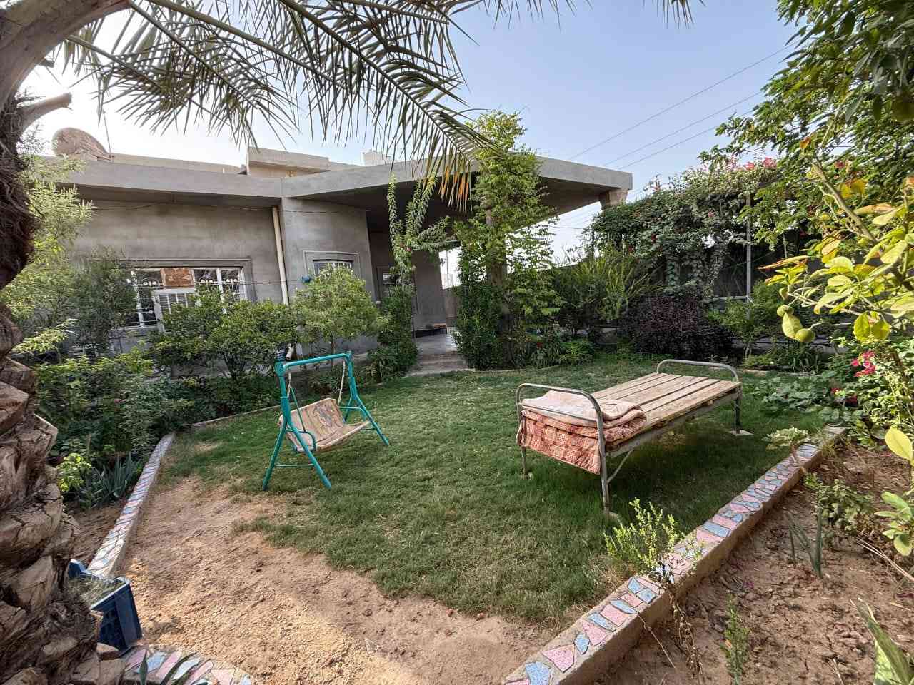 اللهم صل على محمد وآل محمد
#مكلف نشر
دار للبيع في منطقة الحديد طابق ونص ملك صرف مساحة الدار( ٣٢٥متر) ركن قرب المدرسة الصينية  الطابق الاول يحتوي على استقبال ٤×٧ م ومطبخ ٤×٥م و يحتوي على ٢ غرف نوم ٤×٥  تحتوي على ٣ صحيات الطابق الثاني يحتوي  على٢ غرف نوم ٤×٥ مع صحيات قرب شارع ٤٠ للاستفسار ***********
***********
#بيوت #عقارات #بيوت_للبيع #شراء_عقارات
