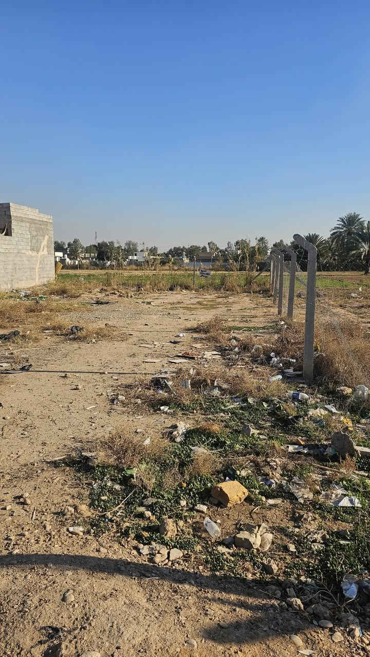 قطعة أرض بالعريفية مثل ماواضحة بالصورة، خدمات كاملة المساحة 150 م 
بسعر ١٧ وبيها مجال 
للتواصل:  ***********
