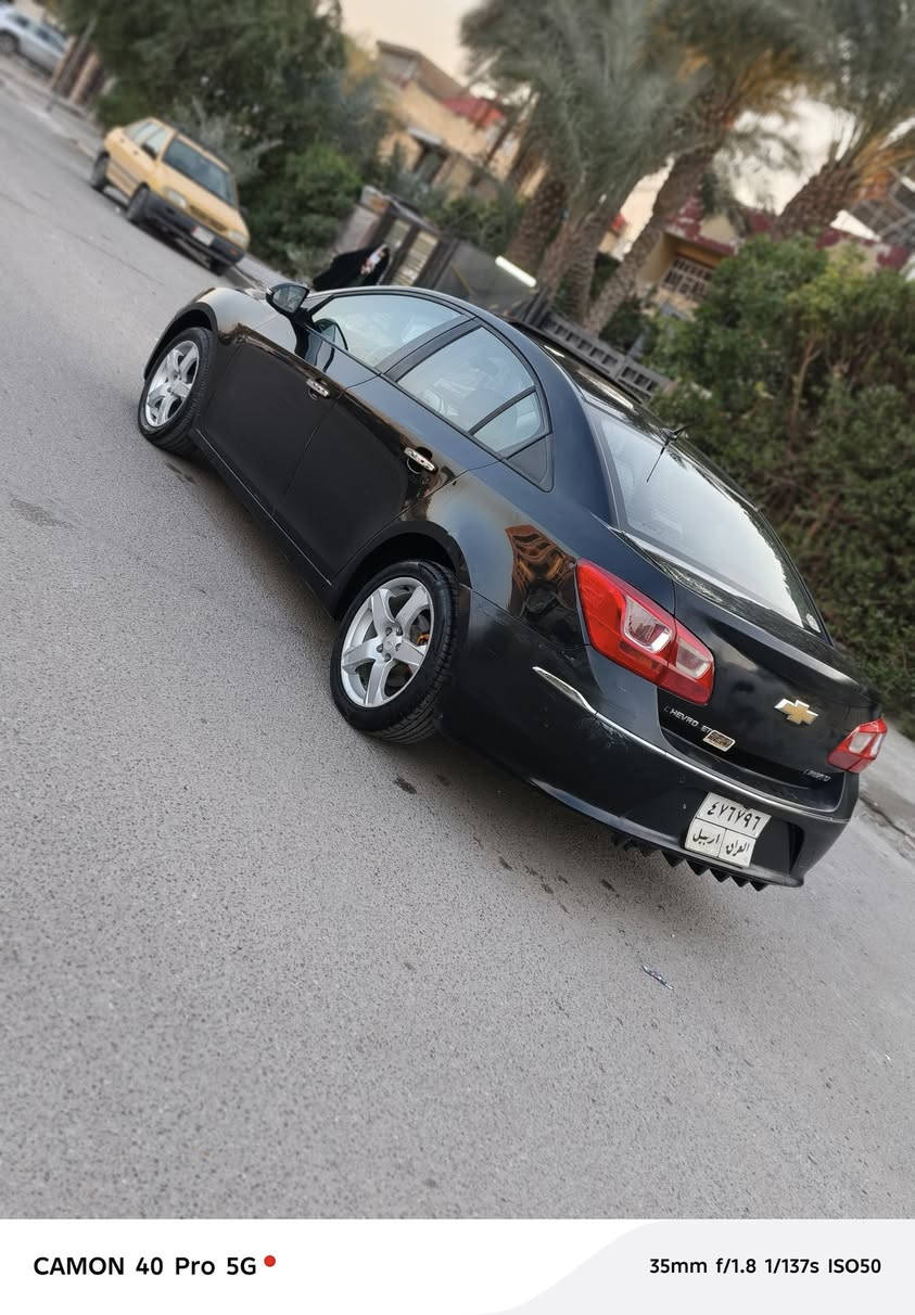 السلام عليكم
‏شوفر كروز خليجي 2017 رقم اربيل سنويه نافذه باسم شركه تحويل أو وكاله فول مواصفات 1/1 سلايت بصمه جميع الأبواب كشنات جلد ماشيه تقريبا 170 ألف مكينه 1800 المرغوب سياره جاهزه وخير من الله تبريد ثلج
‏بيها صبغ بنيد والوجه مال جنطه وشويه بالباب صور سونار بالمنشور بدون دواخل وحاليا بنيد جارد شويه. . 
‏السعر/79$ ومجال بسيط بيع أو مراوس. 
‏العنوان/بغداد-الاعلام قرب تقاطع درويش
‏*********** واتساب
