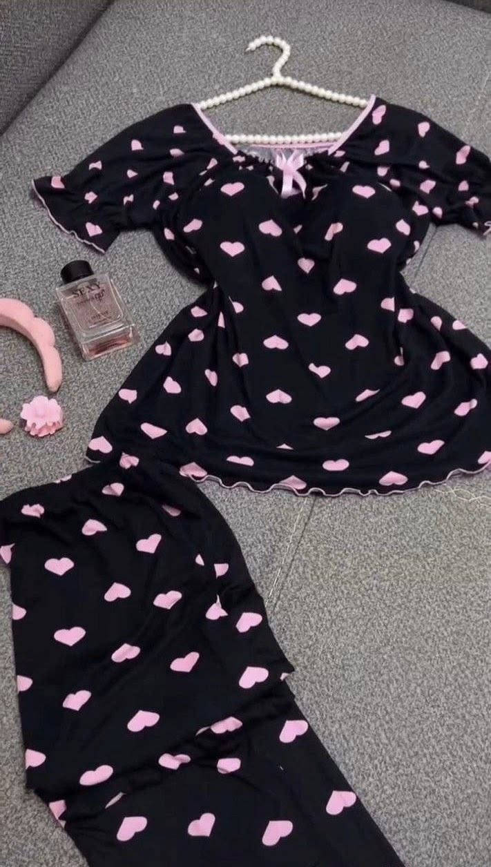 تصوير حقيقي للقطعه 😘
وفرتلكم بجامه العيد حبيباتي 😍
الخامه قطني زبده✅كوالتي جدا عالي
فري سايز تلبس من وزن60 لحد وزن80💥
سعر القطعه 13 الف فقط♥️
الي تحب تحجز تتواصل وياايه خاص😘😘


**إذا كنت صاحب هذا الإعلان وتريد حذفه لأي سبب، رجاءا أرسل رسالة إلى الدعم الفني**