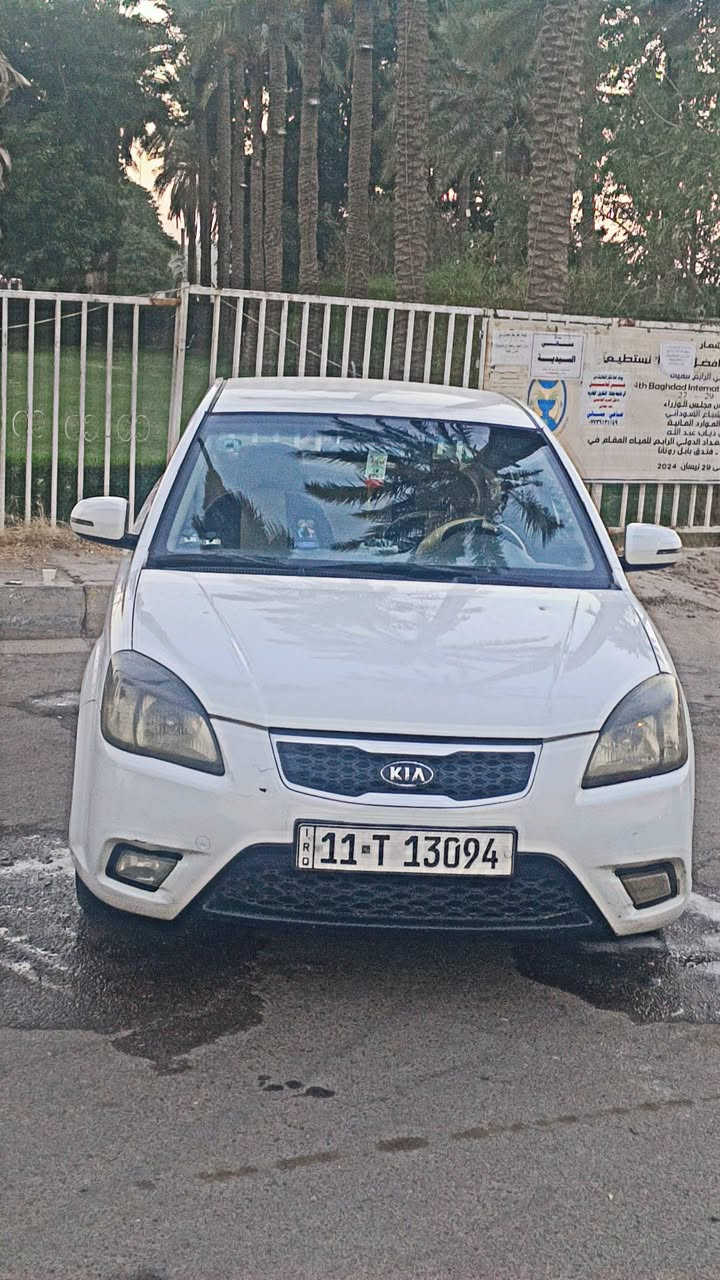 سلام عليكم كيه ريو للبيع موديل ١١ سياره بدون دواخل بيهه ٣ قطع مكينه ١٦٠٠ مكاني دوره رقم موبايل ***********
