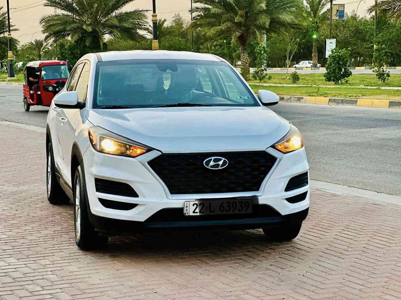 السلام عليكم توسان مديل2019 امريكي رقم اربيل دولي سنويه الى 2030راعيه اب كربلاء يمي سياره بيه فقط جاملغ مبدل وطرف الباب وطرف البنيد فقط يعني بس جاملغ 
ماشيه 100 
موصفات سياره شاشة اعطال 
فور ويل 
رادارات 
تحديد مسار 
سايد بريك كهرباءي 
مري شفط 
داخل رصاصي 
شاشة كار بلي 
تحكمات ستيران 
مكينه 2000 
سياره كلشش حلوع ونضيفه 
سعر 140
رقم الهاتف ***********
بيع فقط 
العنوان كربلاء
