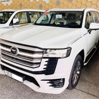 للبيع لاندكروز 2025 ساز  limeted S ام النشره البلادية وكالة SAS اصلي ل...