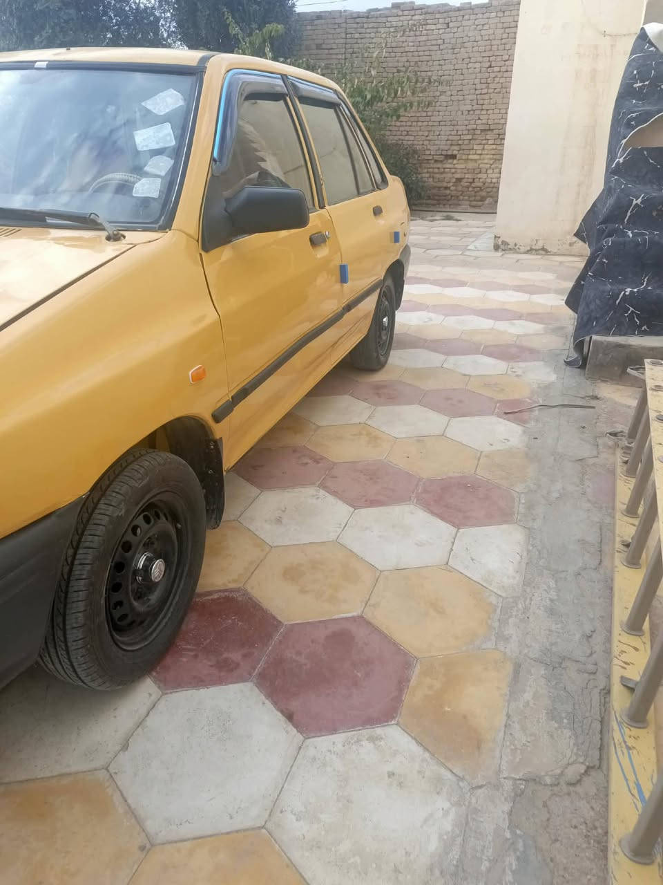 اسلام عليكم سايبه لبيع موديل 13رقم مثني تحويل مباشر مكفوله من الظربه مكينه كير  شرط تخم تاير جديد جاهزه اي نقص مابيه سعر25اوبيه مجال عنواني ديوانية ***********
