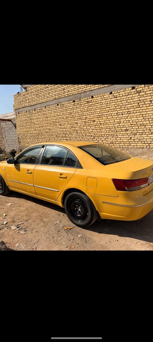 سلام عليكم
سوناته للبيع 2009 مكفوله من العيب الشرعي رقم دولي ديالى كامله هزه وخط وبحث جاهزه حداديه وتخم تاير كير ومكينه 2400 مكفولات 
السعر 80 وبيه مجال 
***********
