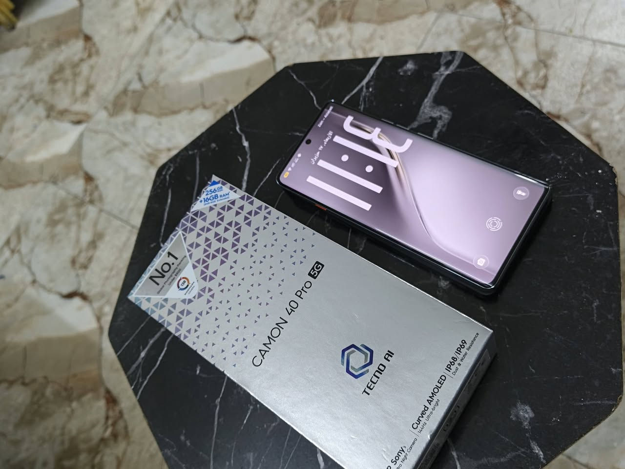✨ نظيف جداً استعمال اسبوع
لون تيتانيوم
تكنو كامون 40برو 5G
📦 ويا العلبة الأصلية
🚀 رام ٨  + ذاكرة 256 
📸 كاميرا 50 ميگاپكسل
⚡ شاشة أموليد منحنية
🔥 أداء قوي ويدعم 5G
السعر: (350الف)
المكان: (بغداد البياع)
للتواصل ***********
