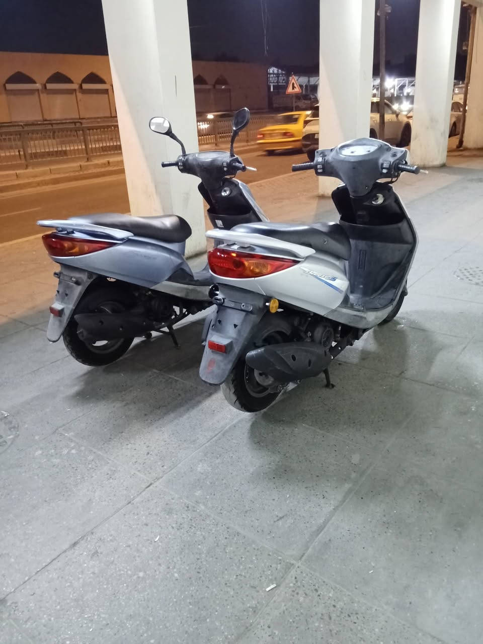 السلام عليكم شباب البغبغا صارلهة 8 أيام والبريز صارلهة شهر ونص ابلاديات كفرات كلهه  ختم وية المكينة وكهربايات كلهن شغالات شلعة ومعدل ونعومة تأكل الكاع اكل جديدة بمعنة الكلمة العنوان بغداد باب المعضم ولا ستفسار ***********
