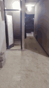 بيت للايجار حي الكرامه ١٩ مقابل مدرسه الترمذي عل شارع العام. طابق واحد ٢٠٠ متر غرفتين واستقبال. إيجارو ٢٠٠ قفل. التواصل مراسله الصفحه
