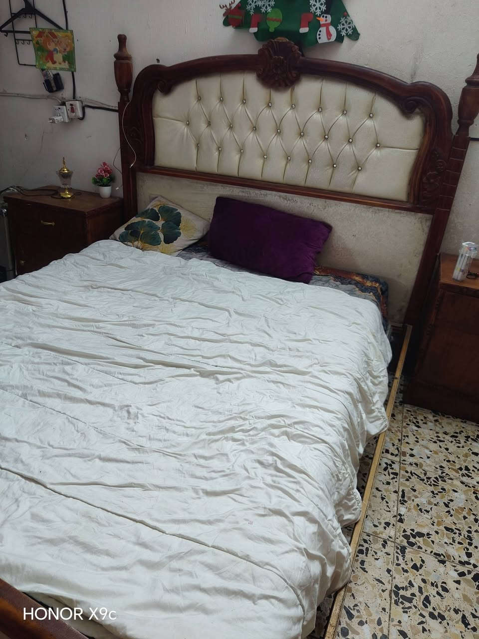 غرفه نوم مستعمله سعر 350وبيهه مجال


**إذا كنت صاحب هذا الإعلان وتريد حذفه لأي سبب، رجاءا أرسل رسالة إلى الدعم الفني**